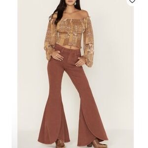 NWT Shyanne Women's High Rise Tulip Hem‎ WideFlare Jeans size 26